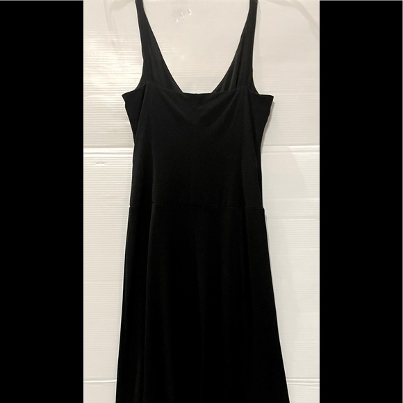 NWT Spencer Jeremy Stretch Black Long Classic Dress w/ Beaded detail size 4 - Picture 3 of 10